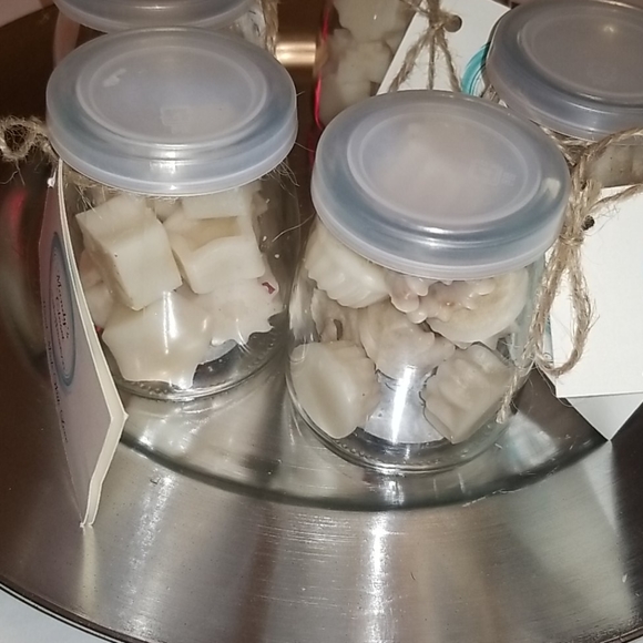 Lavender-Vanilia Beeswax Melts - Picture 5 of 5